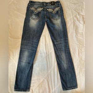 Miss Me Women’s Skinny Jeans SZ. 29 Embellished Wing Pockets Medium Wash